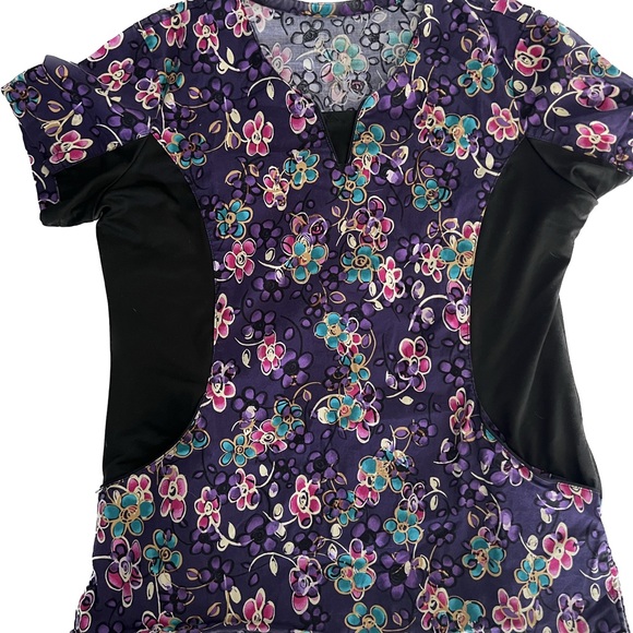 Women’s small Scrub Tops x 5 - Picture 6 of 15